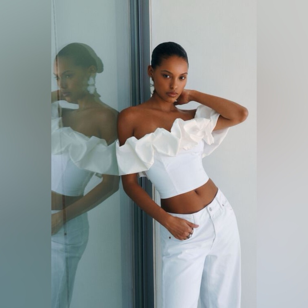 NWT Dynamite Off-Shoulder Ruffle Crop Top - White
